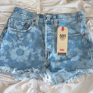 Brand New Levi Jean Shorts